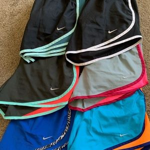 ❗️❗️SOLD ❗️❗️Nike Tempo Shorts 🏃🏼‍♀️x8